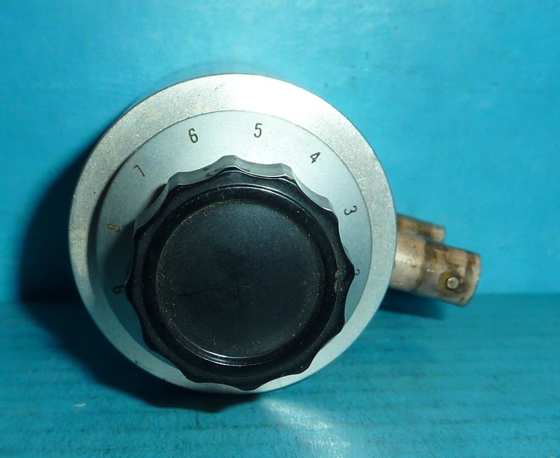 Texscan RA-53 Rotary Step Attenuator 0-1.0dB BNC 1GHz