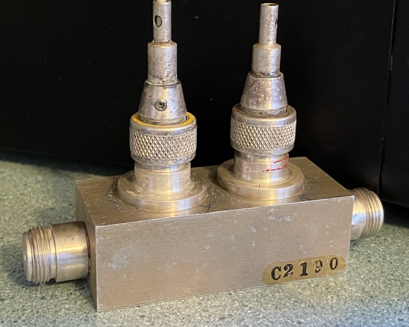 Bendix - MC Jones Electronics - DIRECTIONAL COUPLER - 576LR - With Pickup Diodes gallery