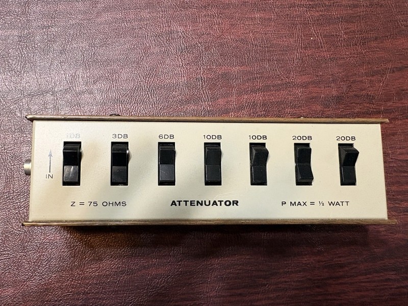 Vintage 75 Ohm RF Signal Attenuator 1/2 Watt Multi-Step dB Control