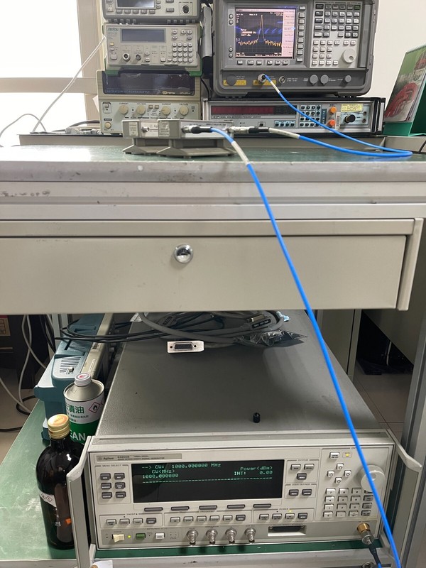 HP Agilent 8495B Step Attenuator 0-18GHz , 0-70dB , 10dB steps gallery