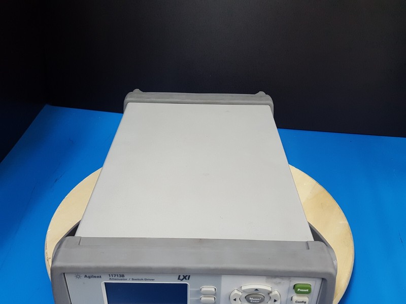 Agilent 11713B: Attenuator / Switch Driver, with GPIB port W/opt. LXI (2102) gallery