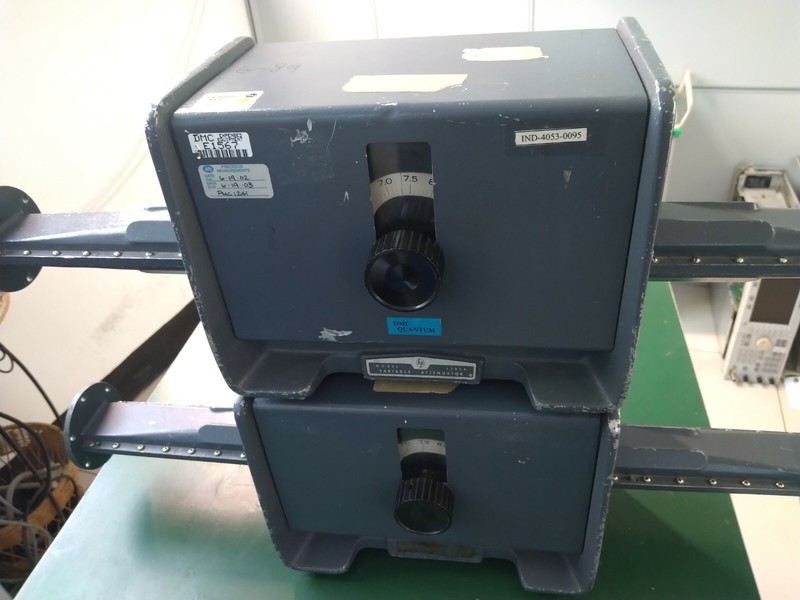 HP Agilent Model J382A Variable Attenuator 5.3 to 8.2GHz gallery
