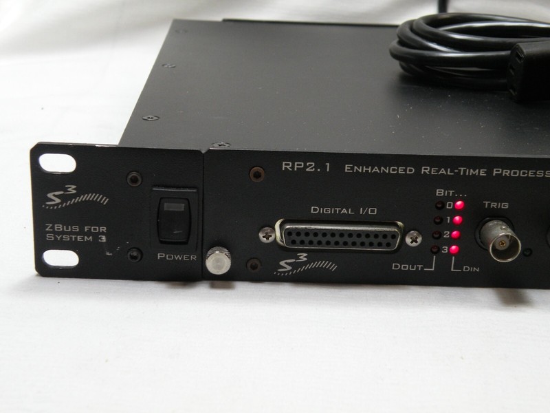 Tucker Davis RP2.1 Enhanced Real-time processor w/F05- Optibit to zBus Interface gallery
