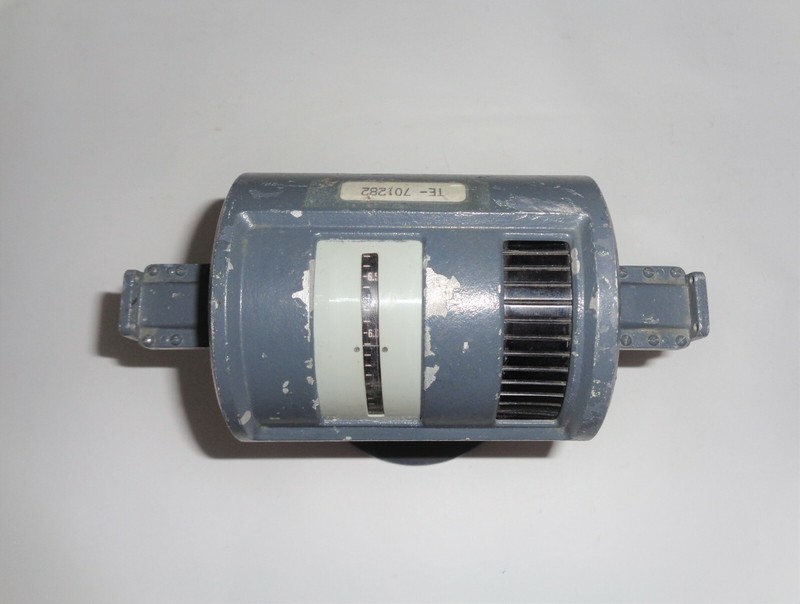 HP Hewlett Packard Agilent K382A Variable Waveguide Attenuator 18-26.5GHz 0-50dB gallery
