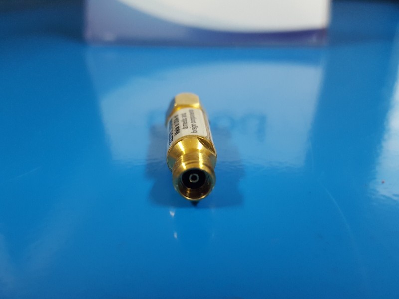 Agilent 8493C: Coaxial Fixed Attenuator, DC to 26.5G 6dB (2330) gallery