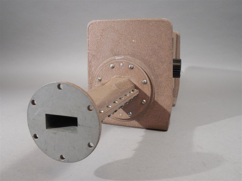 HP J382A Variable Attenuator 5.3 to 8.2 GHz. WR137 10 Watts 0 - 50 dB gallery