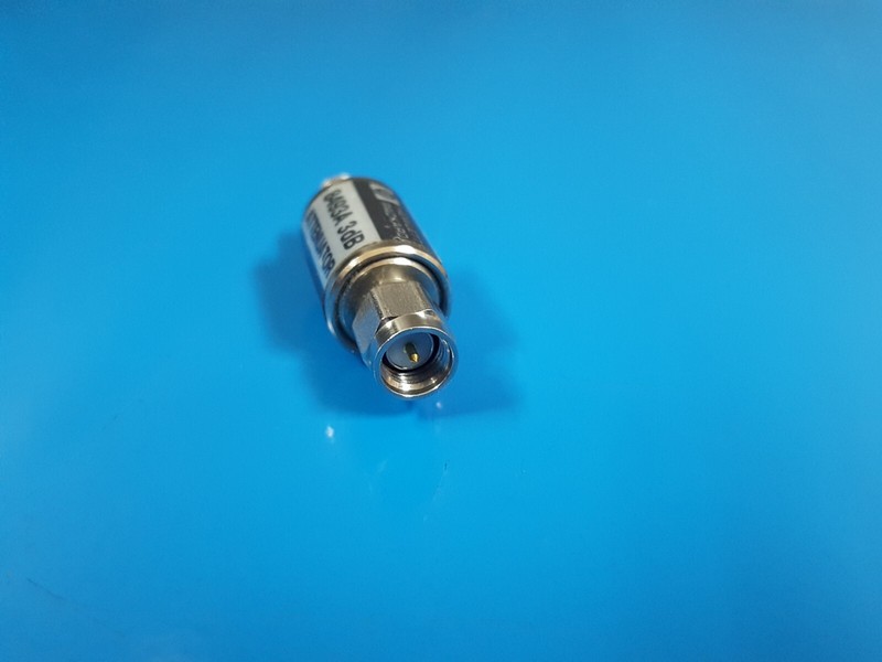 HP 8493A: Coaxial Fixed Attenuator, 3dB (1789) gallery