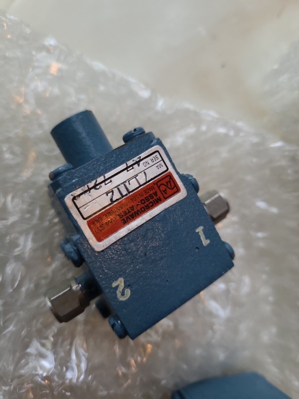 Vintage New NOS Microwave Associates Attenuator Lot Of 4 7L112 gallery