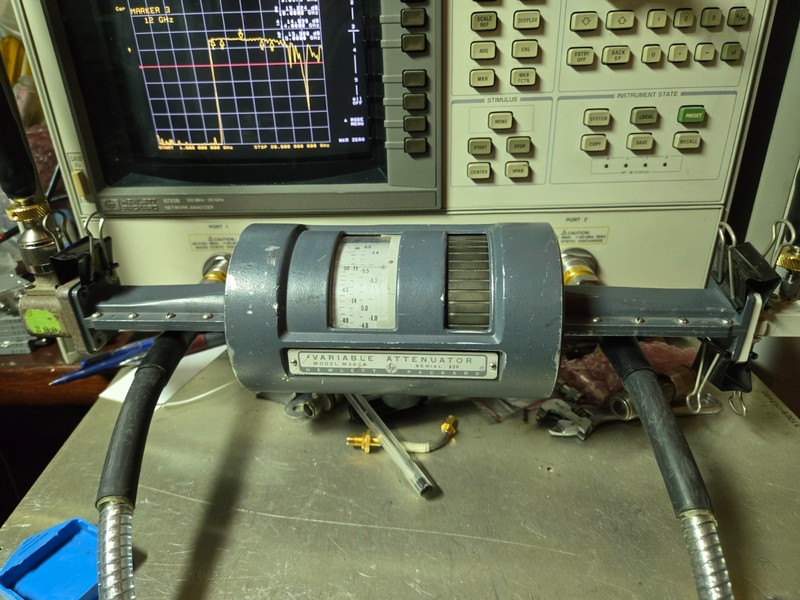 HP model M382A Variable Attenuator WR75, 10-15 GHz Rotary Vane tested! see plots gallery
