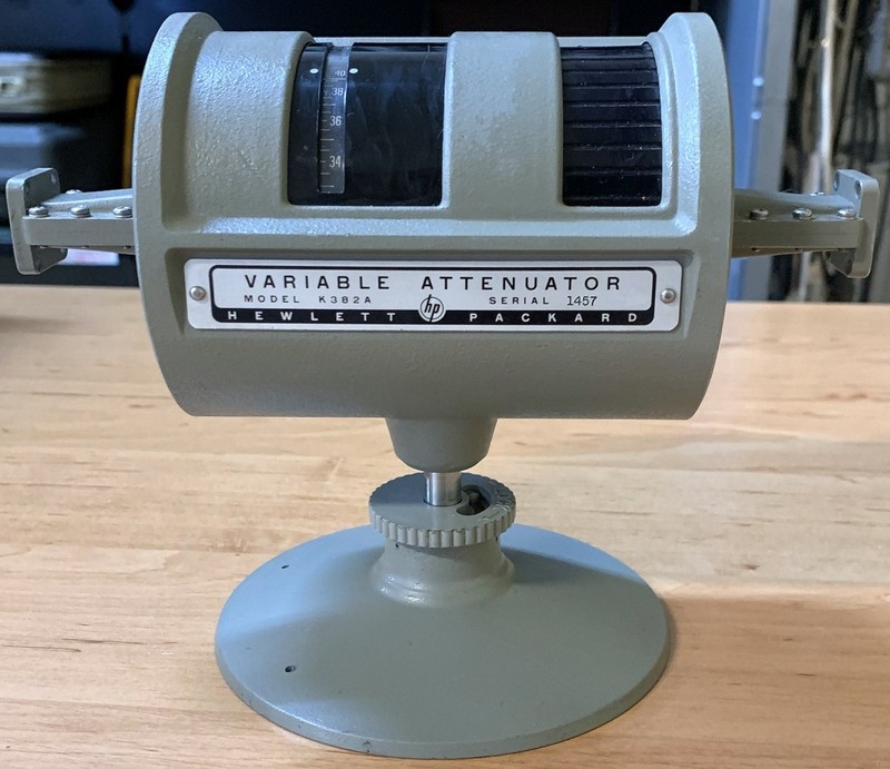 Hewlett Packard K382A, adjustable waveguide attenuator, 18 – 26.5 GHz