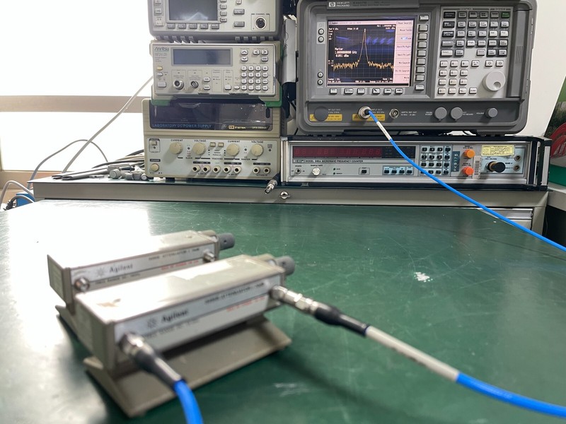 HP Agilent 8495B Step Attenuator 0-18GHz , 0-70dB , 10dB steps gallery