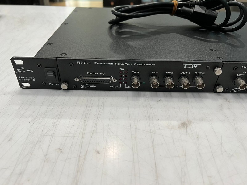 Tucker Davis Technologies RP2.1 Enhanced Real-time processor/HB7 Headphone drive gallery