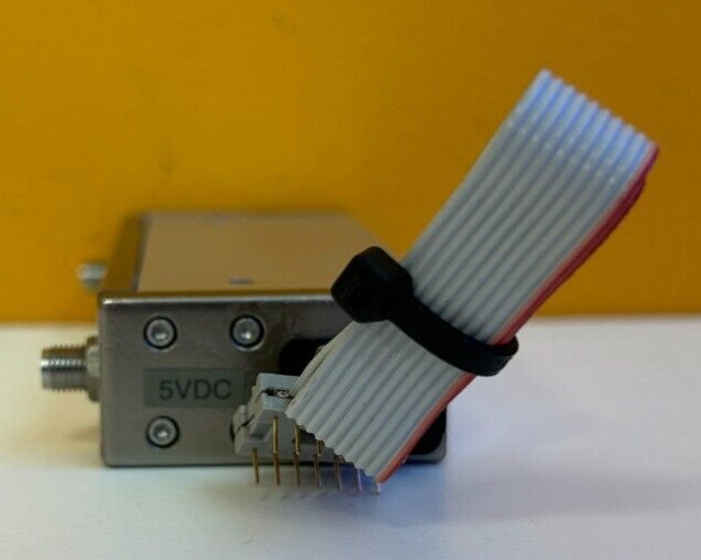 HP 3321-60027 4 GHz, 0-70 dB, 5 VDC, SMA, Programmable Step Attenuator. Tested! gallery