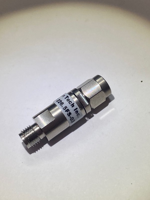 Woken WATT-226.5FS-03 DC to 26.5 GHz 3dB 2W SMA Fixed Attenuator gallery