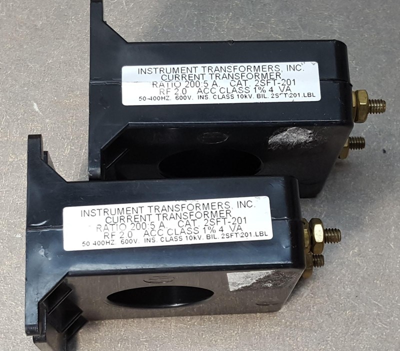 Lot of 2 INSTRUMENTS TRANSFORMER 2SFT-201,RATIO 200:5A. RF2.0, ACC CLASS 1% 4 VA gallery