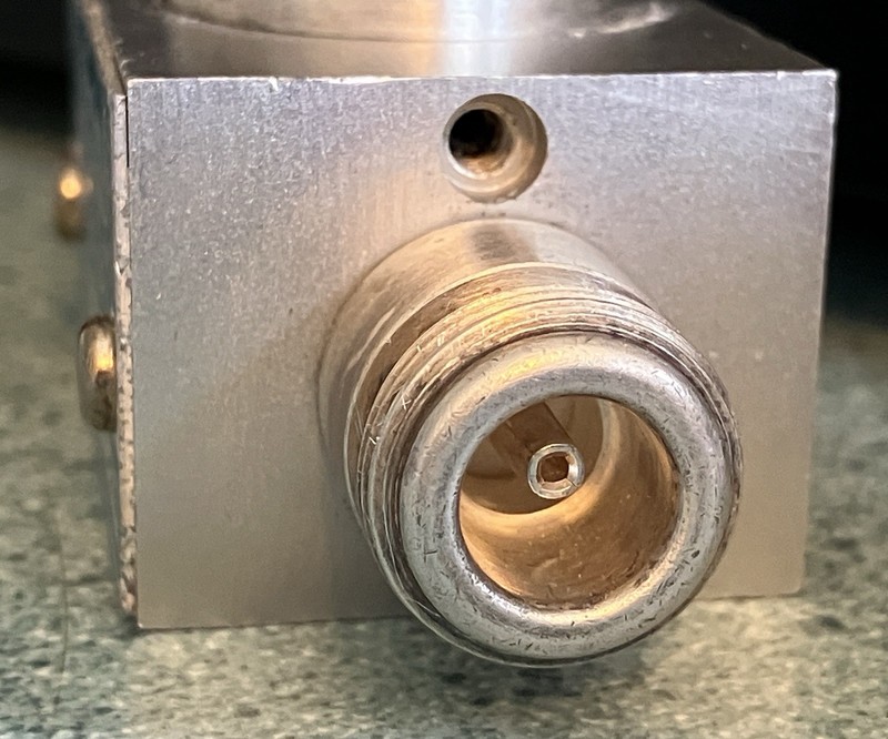 Bendix Microwave Devices- DIRECTIONAL COUPLER - Model 517N3 - 0-12 Watts gallery