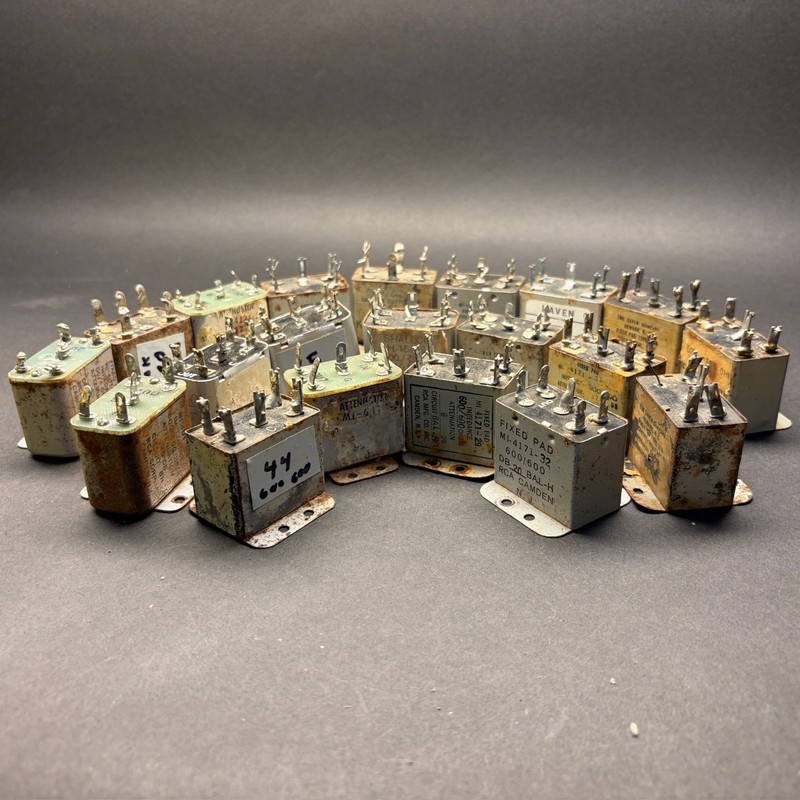 VINTAGE LOT OF ATTENUATORS DAVEN, SHALLCO, RCA UNTESTED