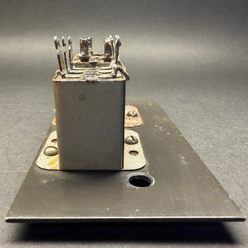 VINTAGE PAIR OF RCA 4171 40 DB 600/600 OHM BALANCE H TYPE ATTENUATORS UNTESTED gallery