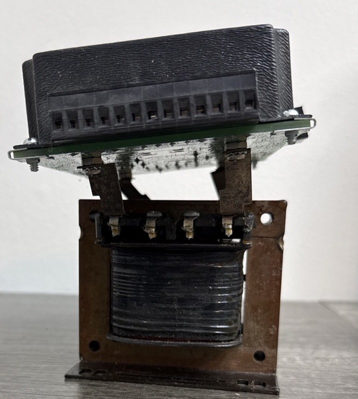Russelectric 2676-600 Voltage Attenuator VABE 480V Industrial Module * Read gallery