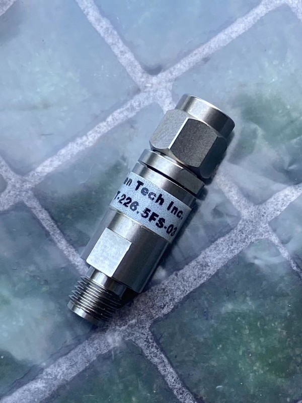 Woken WATT-226.5FS-03 DC to 26.5 GHz 3dB 2W SMA Fixed Attenuator gallery
