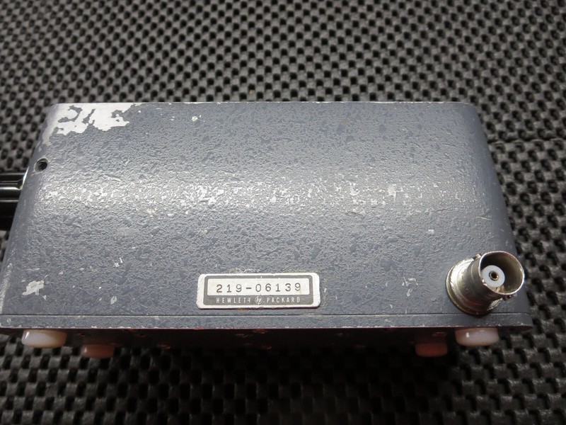 Hewlett Packard 355C VHF Attenuator 0.5 W DC-1000 MHz BNC (F)X2 12 dB 1dB Steps gallery