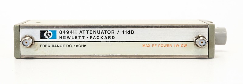 HP Agilent Keysight 8494H STEP Attenuator 18 GHz 11 dB 1 dB step Attenuatore SMA