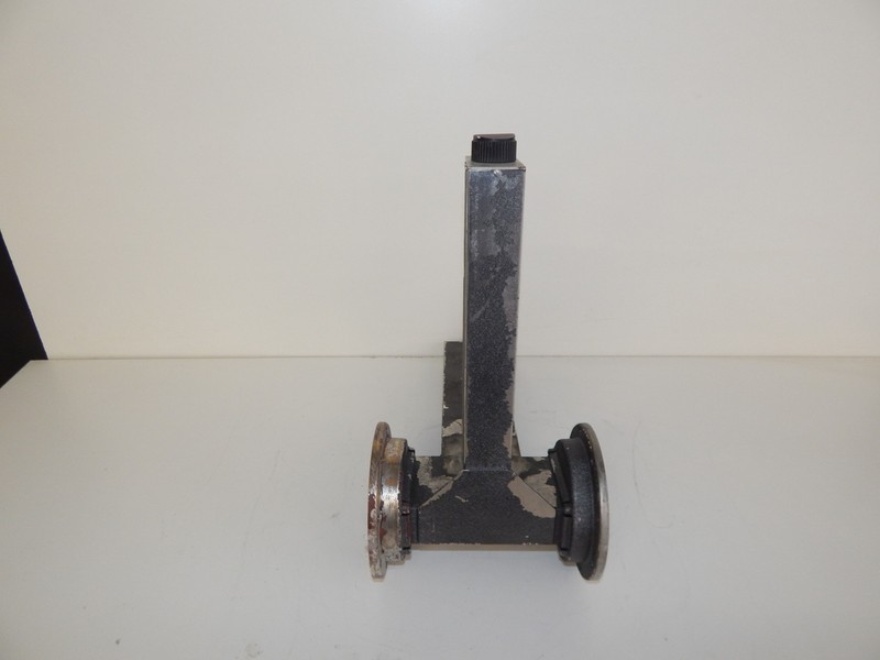 *LL* MICROWAVE ATTENUATOR 90 DEGREE FIXTURE (DZH87) gallery