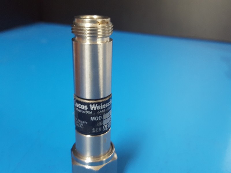 Lucas Weinschel 44-3 : Coaxial Attenuator, 3dB DC-18 GHz 5 W (7312) gallery