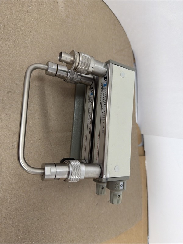 Agilent/HP 8494A 11dB & 8496A 110dB Manual Attenuator Set w/2 Stands 0-121dB gallery