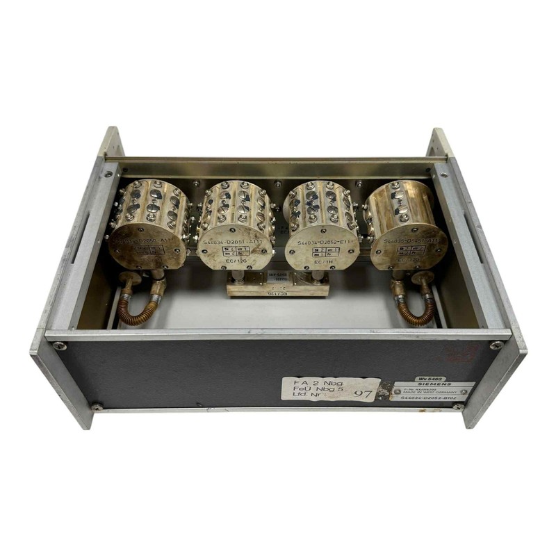 D2053 Siemens Variable Attenuator 0-200Mhz 75Ohm S44034-D0253-B102 gallery