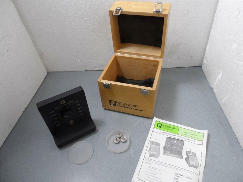 Photodyne Model 1800 FB Fiber Optic Attenuator With Wooden Case