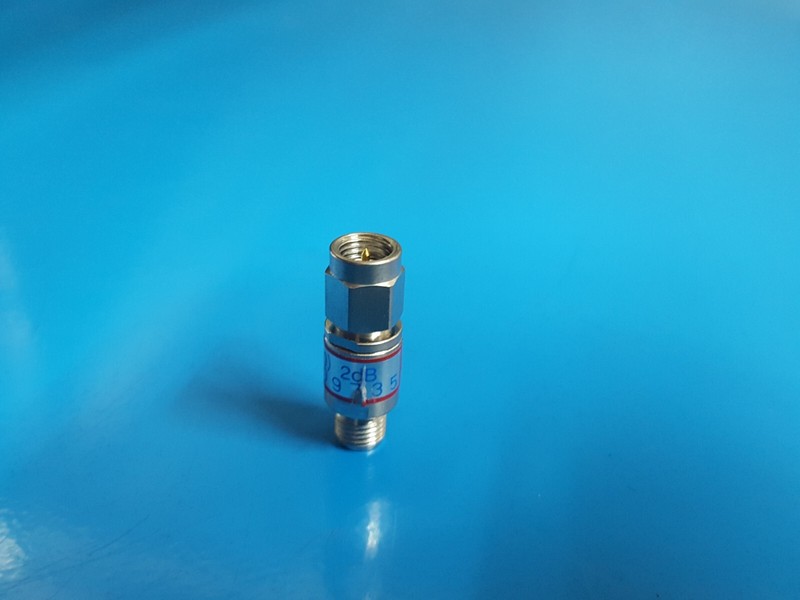 HRS AT-102: DC-18GHz 2dB Coaxial Fixed Attenuator (9735) gallery