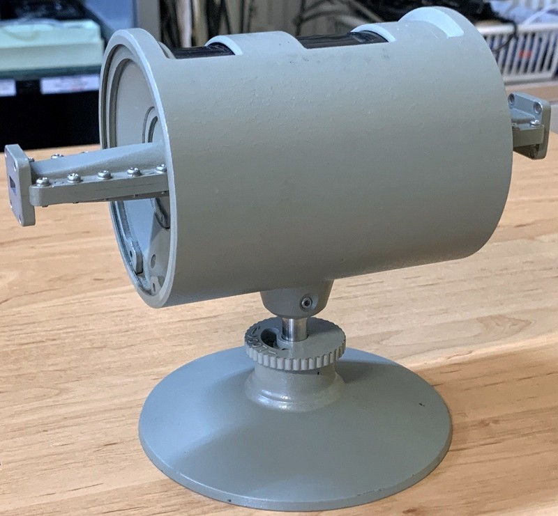 Hewlett Packard K382A, adjustable waveguide attenuator, 18 - 26.5 GHz gallery