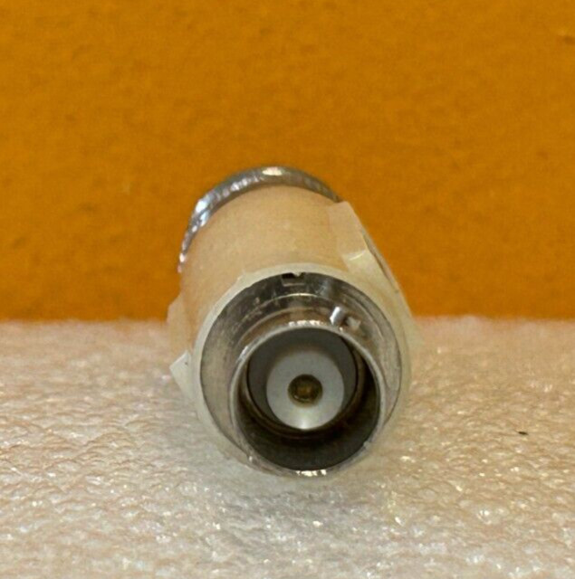 Tektronix 011-057 100 MHz, 2.3 X, 1/2 W, BNC (M-F) 75-50 Ohm Attenuator. Tested! gallery
