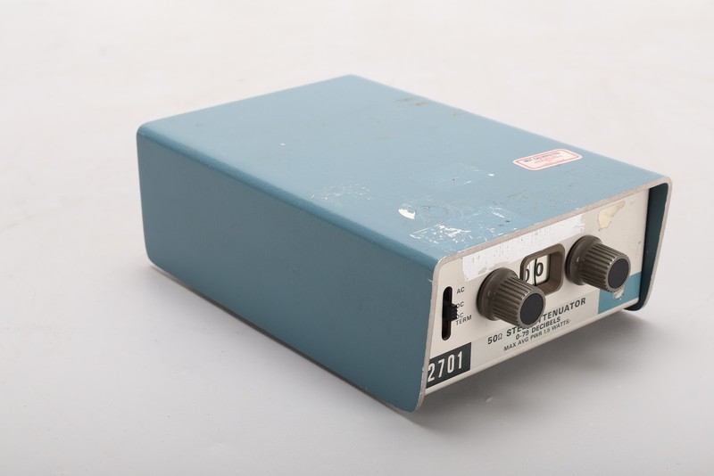 Tektronix 2701 DC to 1 GHz 79 dB 50 Ohm Variable Step Attenuator - Fair