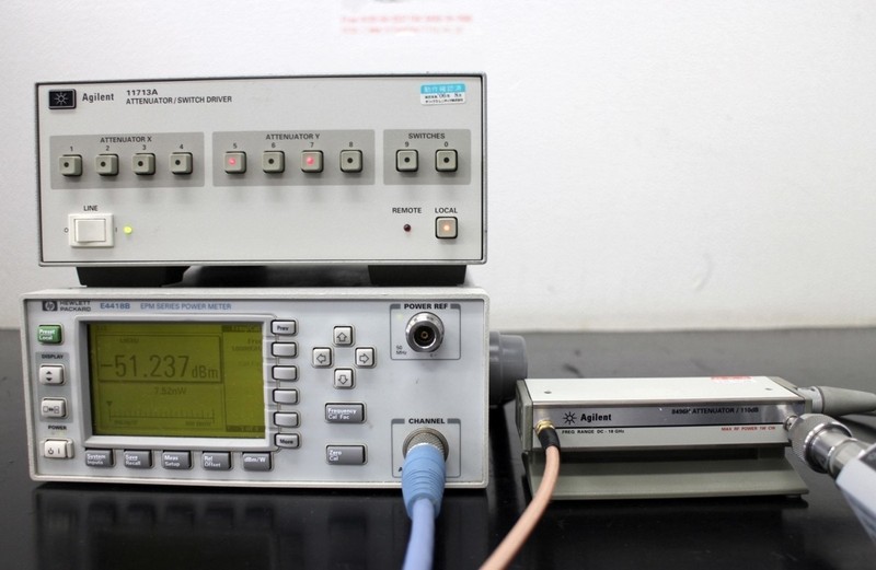 Agilent 8496H-002 DC-18GHz 110dB Programmable Step Attenuator Tested Working gallery