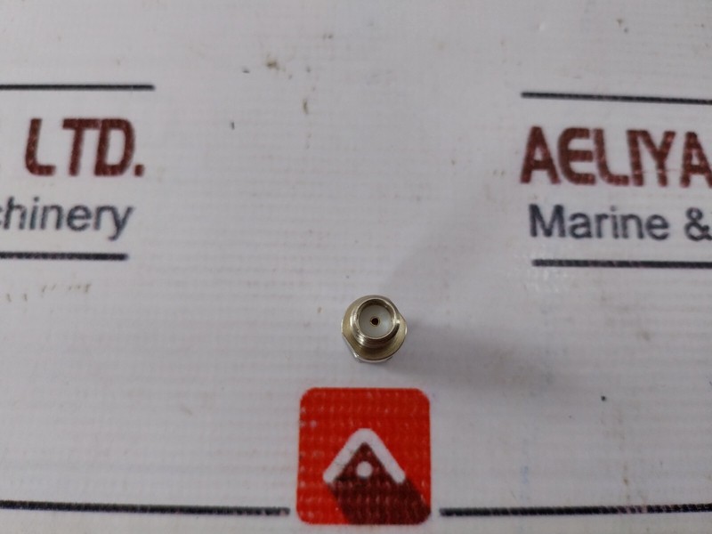 RADIALL R411806124 Fixed Attenuator SMA 0880151-S gallery