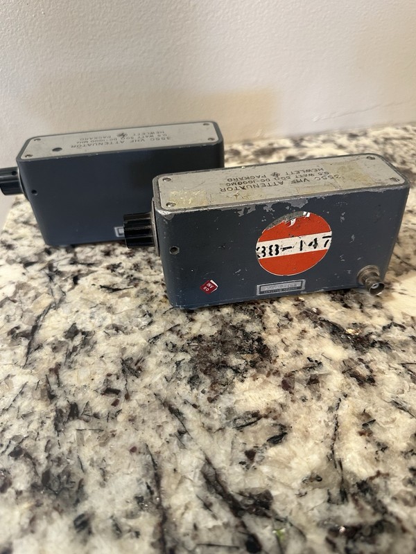 (2) Pair / HP 355C VHF Attenuator 0.5W 50Ω DC-1000 MHz 0-12dB/1dB Steps Untested gallery