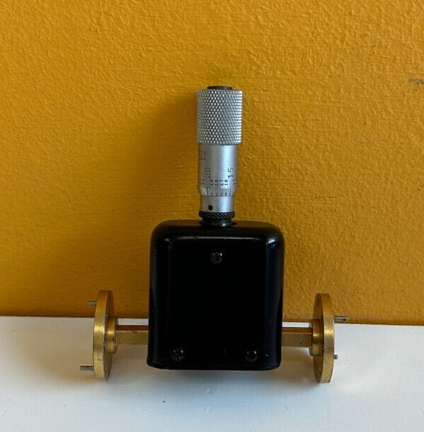 Hughes 45732H-1200 (WR-22) 33 to 50 GHz, Waveguide Level Set Attenuator. Tested! gallery