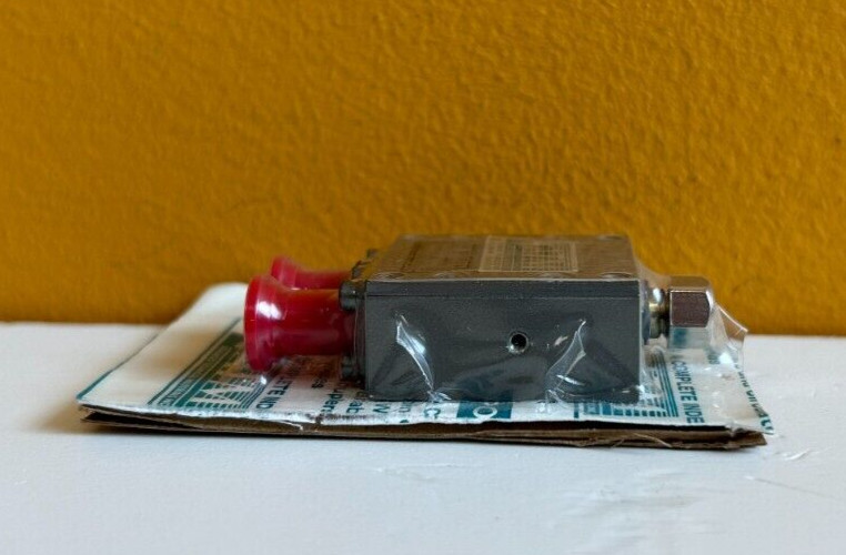 ATM Microwave AFL33-15/LM 1000 MHz, 15 dB, SMA (F-F) Variable Attenuator. New! gallery