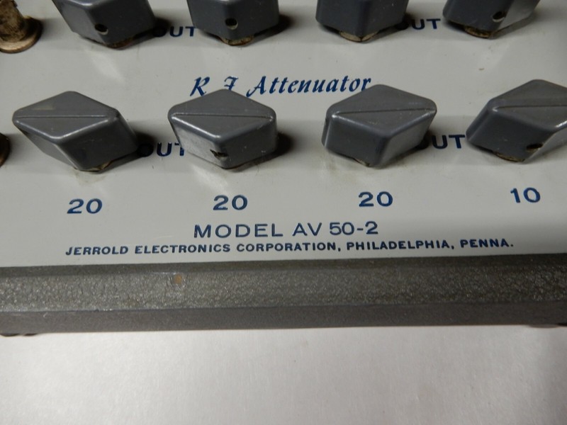 Jerrold Model AV 50-2 0 - 82 dB Attneuator Adjustable in 1 dB Increments Beautif gallery