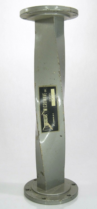 Douglas Microwave Vintage Waveguide 90 Degree Twist Segment Model 420A Used