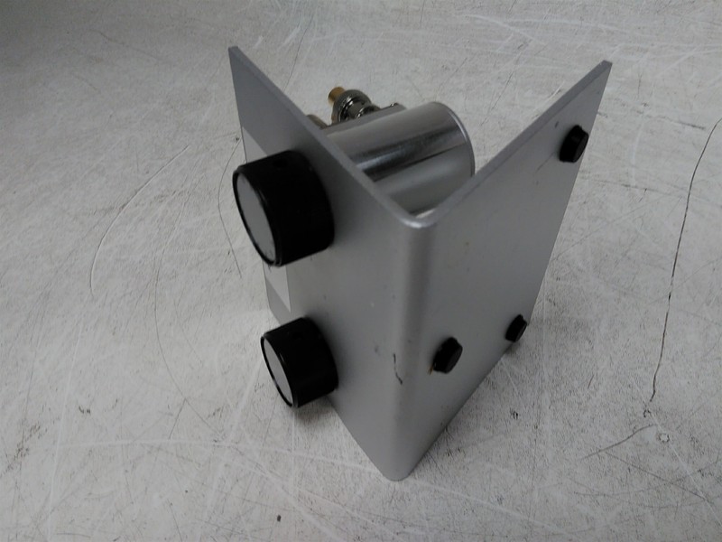 Defective Pasternack Enterprises PE7033-2 Adjustment Knobs AS-IS for Parts gallery