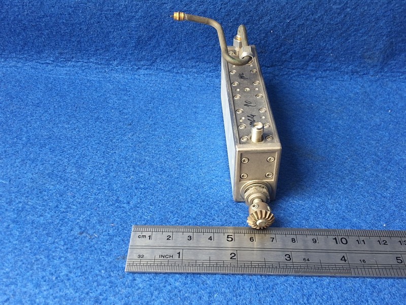HP 5086-7362 Attenuator, 70 dB, DC -18 GHz. gallery