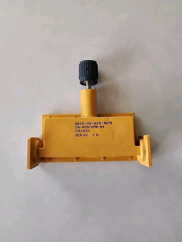 CN-409/UPM-84 BAND VARIABLE ATTENUATOR 12.4 TO 18GHz, 0-20dB, NOS.