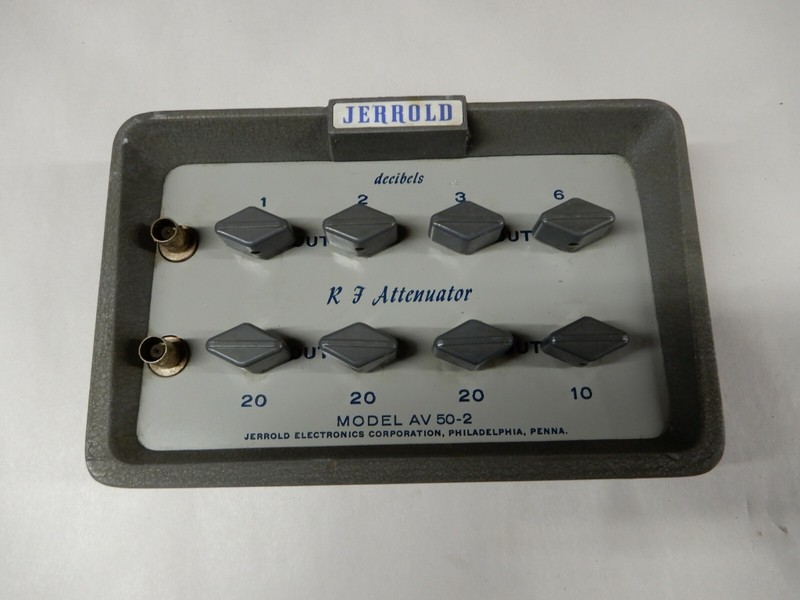Jerrold Model AV 50-2 0 - 82 dB Attneuator Adjustable in 1 dB Increments Beautif gallery