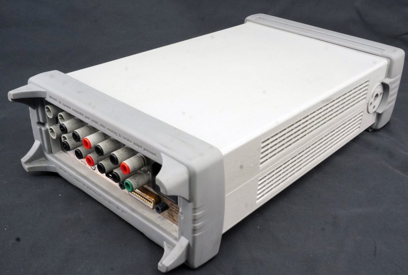 HP - Agilent - Keysight 11713C LXI-Compliant Attenuator/Switch Driver Lot F gallery