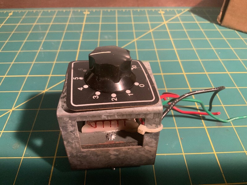 Soundoiier Attenuators AT-75 Electronicis Sound System