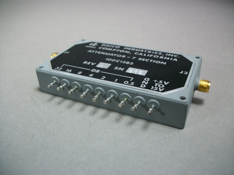 DAICO 100C1585 SMA Step Attenuator 0.5-32 dB 30-500 MHz. 5 - 15 VDC 1.2/1 VSWR gallery