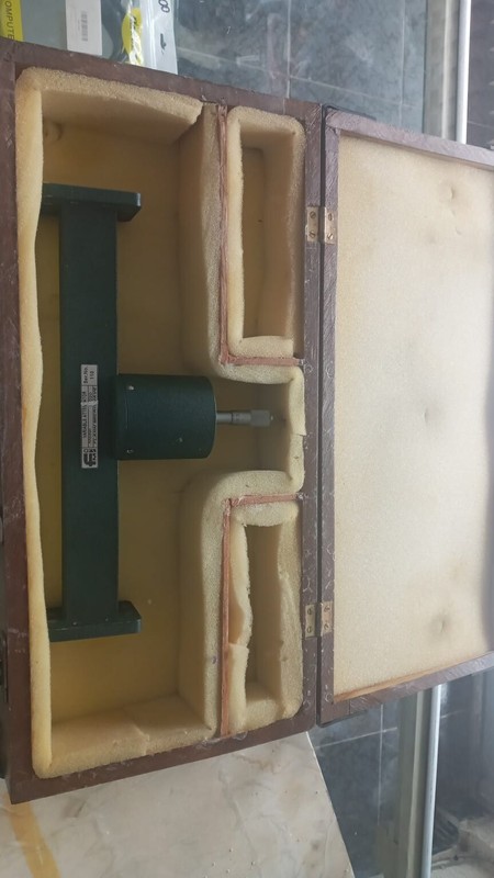 Flann Microwave variable wave guide attenuator model 14020 WR137 gallery